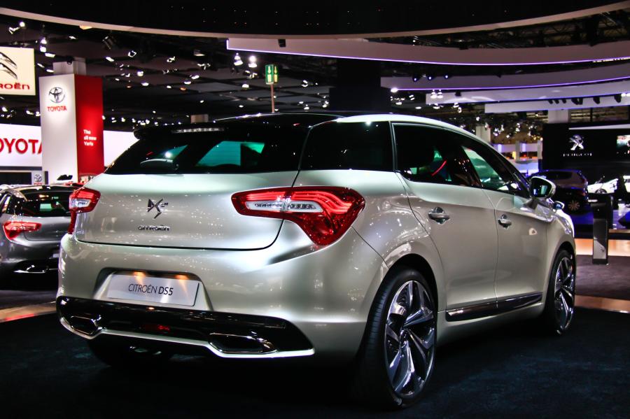  Citroen DS5 2012 года  (фото 148 из 182)
